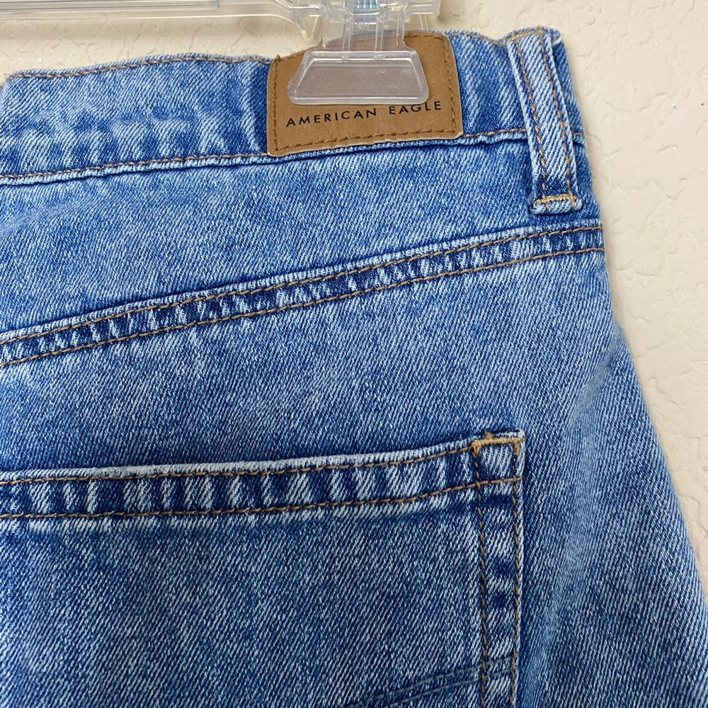 American Eagle Outfitters Mom Short Hi-Rise Medium Wash Cuffed Jean Shorts Sz 6 - Picture 10 of 12